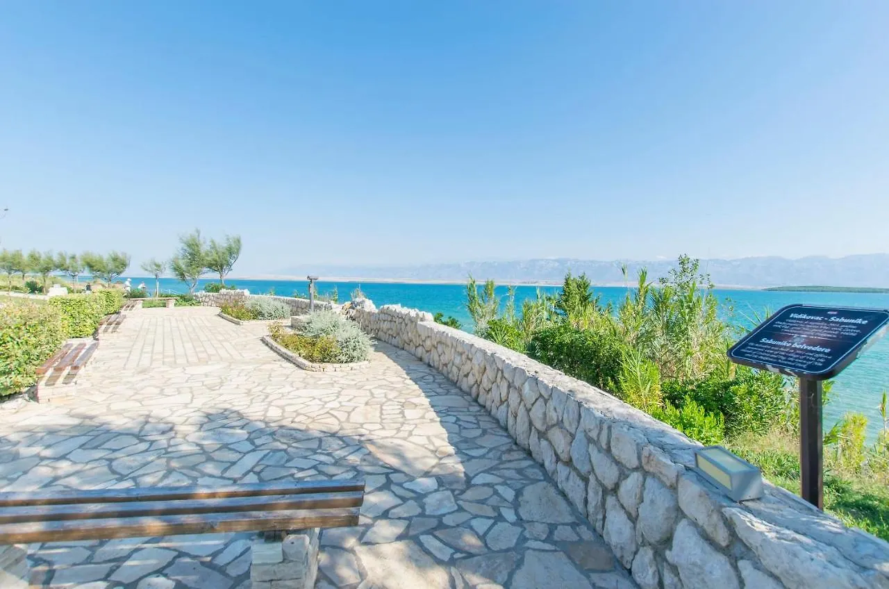 Apartment Seka Privlaka  Croatia