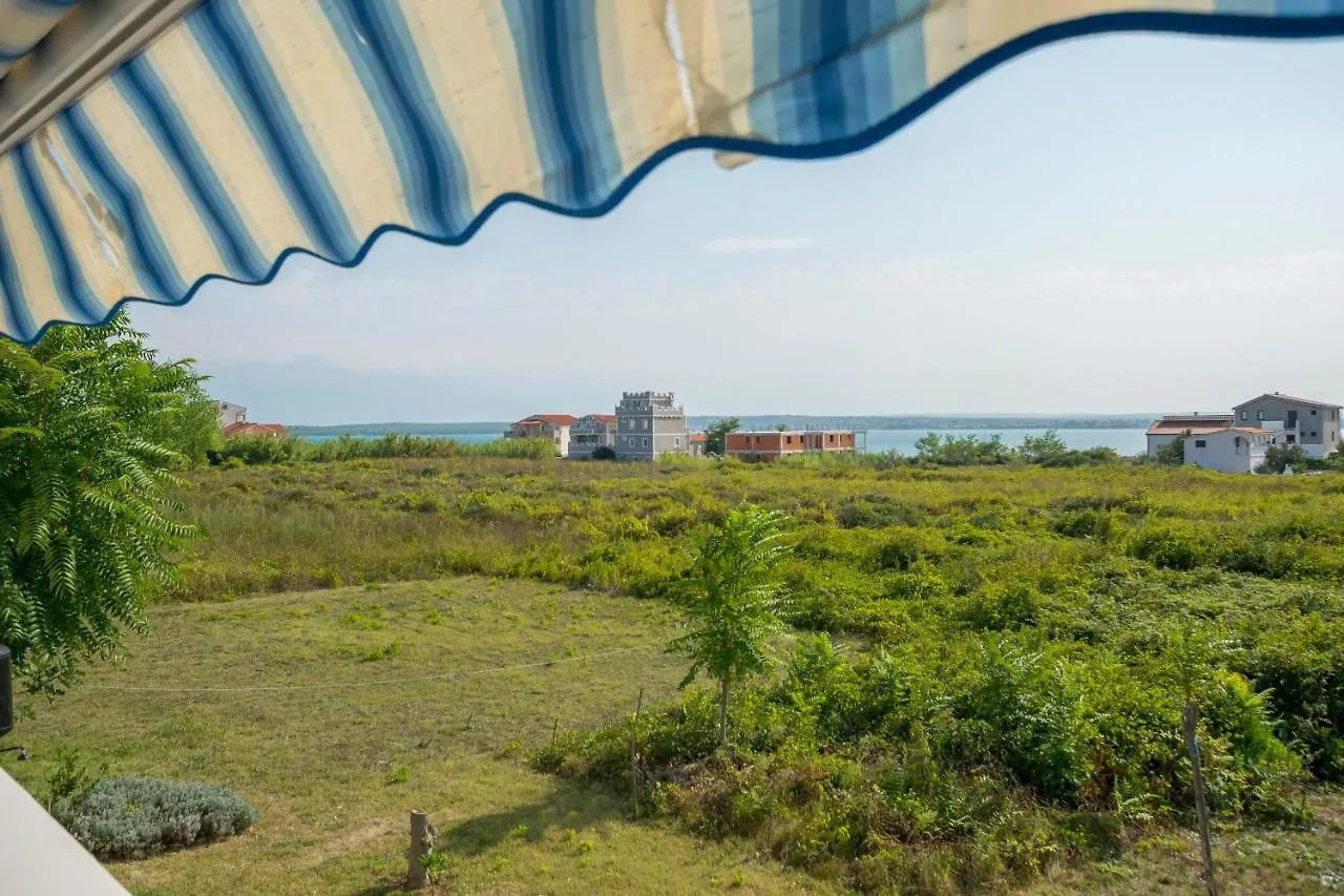 Apartment Seka Privlaka  Croatia