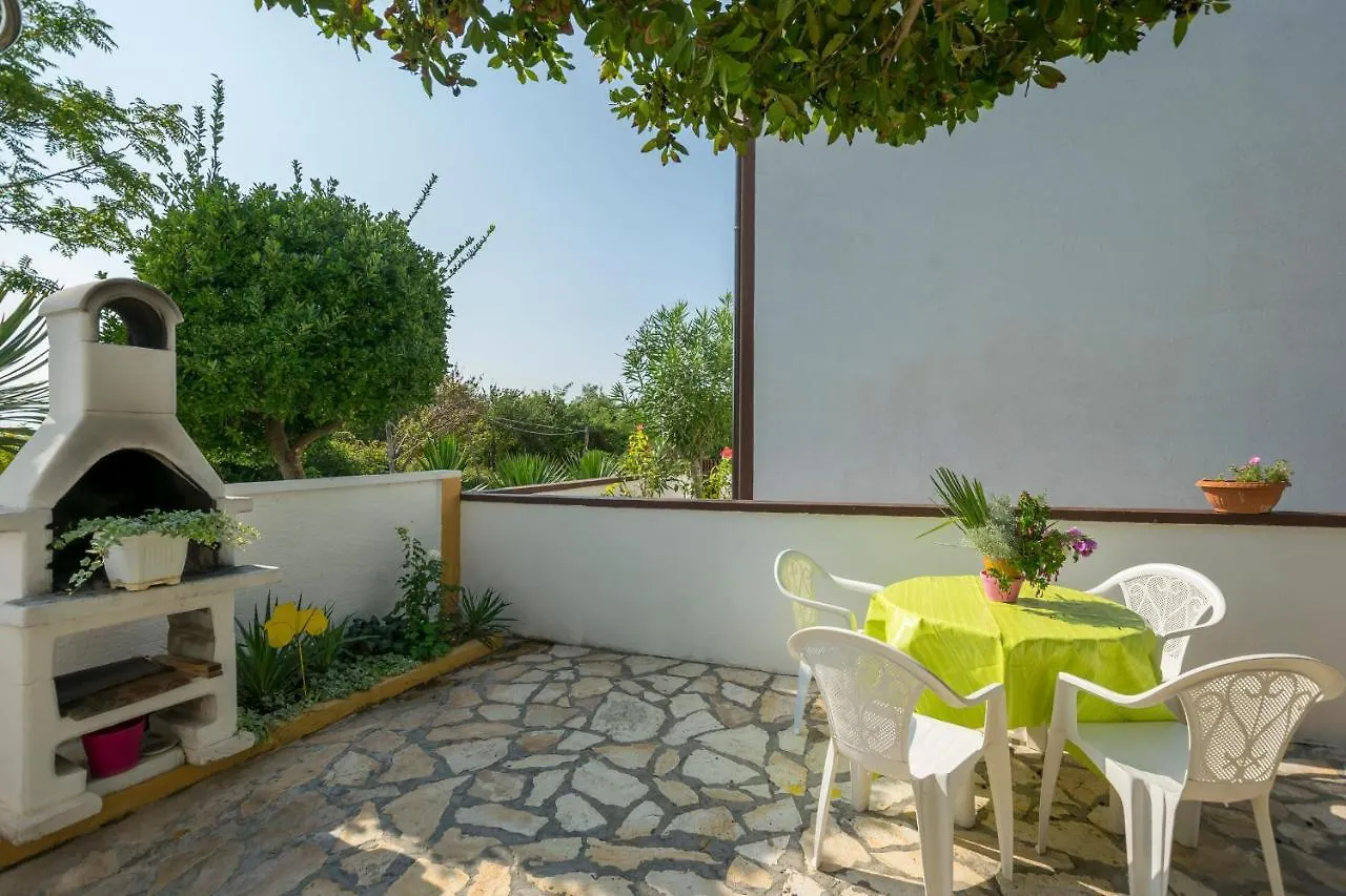 Apartment Seka Privlaka  Croatia